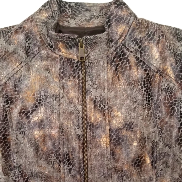 Christopher & Banks Tops - EUC Christopher Banks Vest Size M